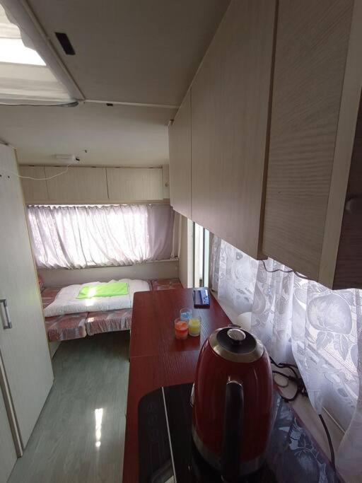Ferienwohnung Przyczepa Niewiadow Surf Wioska Jastarnia Exterior foto