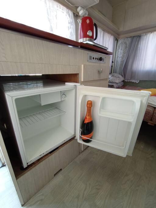 Ferienwohnung Przyczepa Niewiadow Surf Wioska Jastarnia Exterior foto