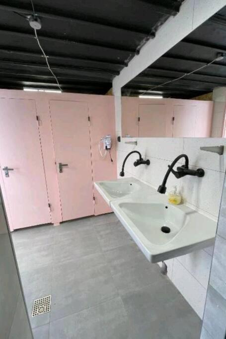 Ferienwohnung Przyczepa Niewiadow Surf Wioska Jastarnia Exterior foto